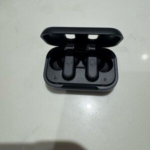 Skullcandy ear buds